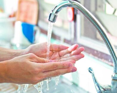 "¿Y el agua? La verdadera raíz detrás de su escasez en las ciudades". Fuente: Shutterstock