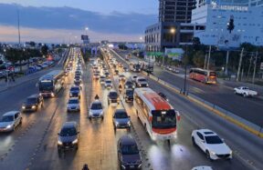 Tráfico en la ciudad: ¿problema sin solución? Esto es lo que realmente lo provoca. Foto: Jorge Hernández.